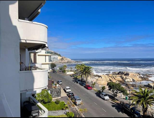 2 BEDROOM APARTMENT FOR SALE IN BANTRY BAY